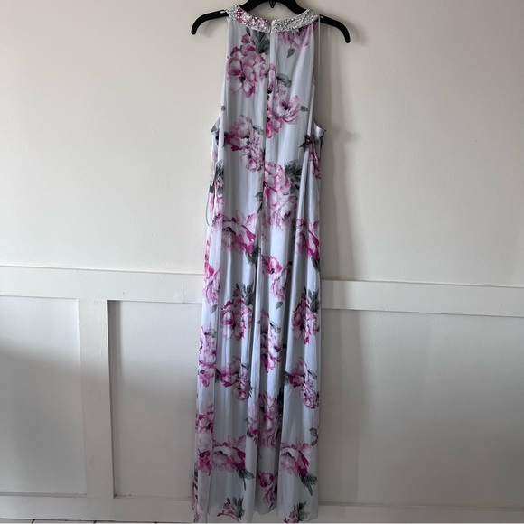 Full length beaded neck; Halter Chiffon Sleeveless Dress- Size:18 -wedding - Picture 5 of 11